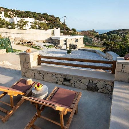 Giourgas Cottage Milos Island Ralaki Exterior foto