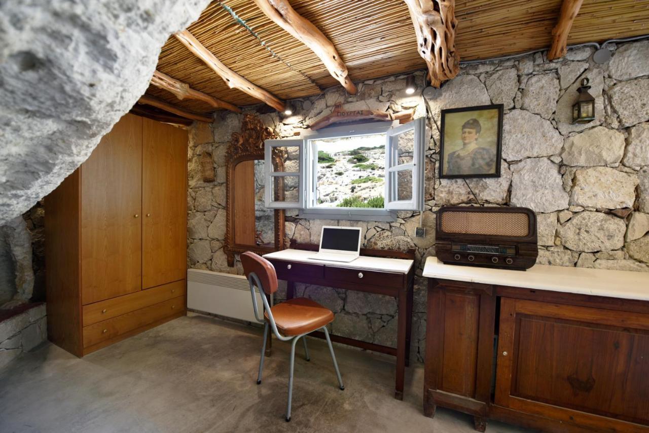 Giourgas Cottage Milos Island Ralaki Exterior foto