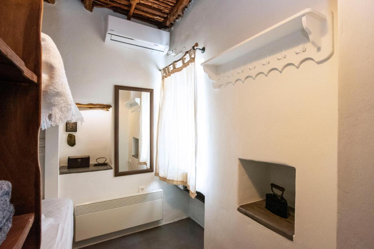 Giourgas Cottage Milos Island Ralaki Exterior foto